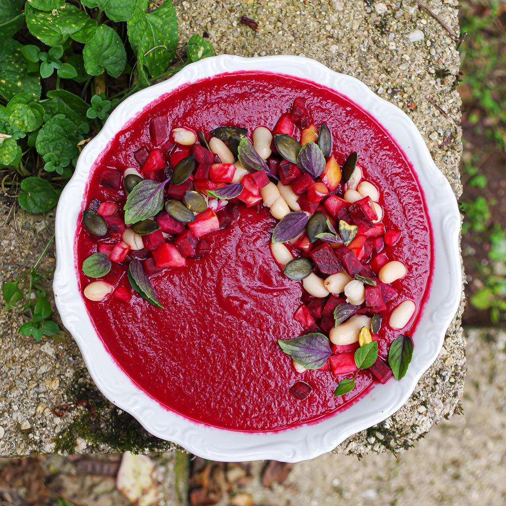 Rote Rüben-Apfel-Suppe