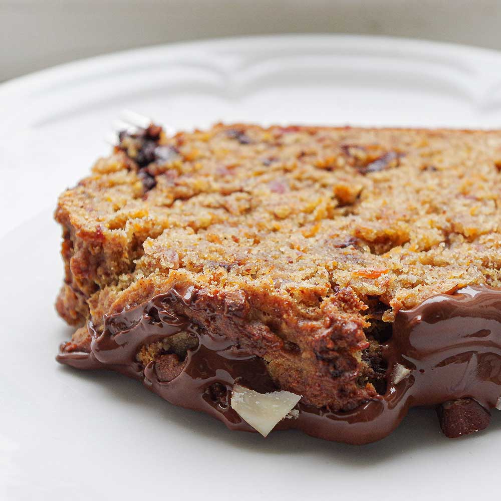 Karotten-Haselnuss-Kuchen mit Schokostückchen