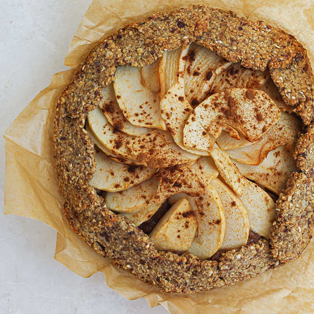 Rustikale Apfel-Galette mit Dattel-Karamell