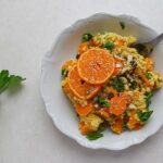 Fruchtiger Kürbis-Hirse-Salat mit Erdnuss-Dressing