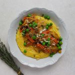 Cremige Haselnuss-Polenta mit Röstgemüse